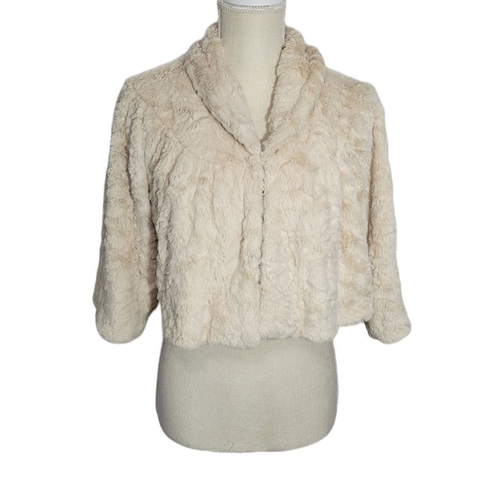 Cabi White Ivory Shrug Faux Fur Floral Lined Satin cropped Jacket